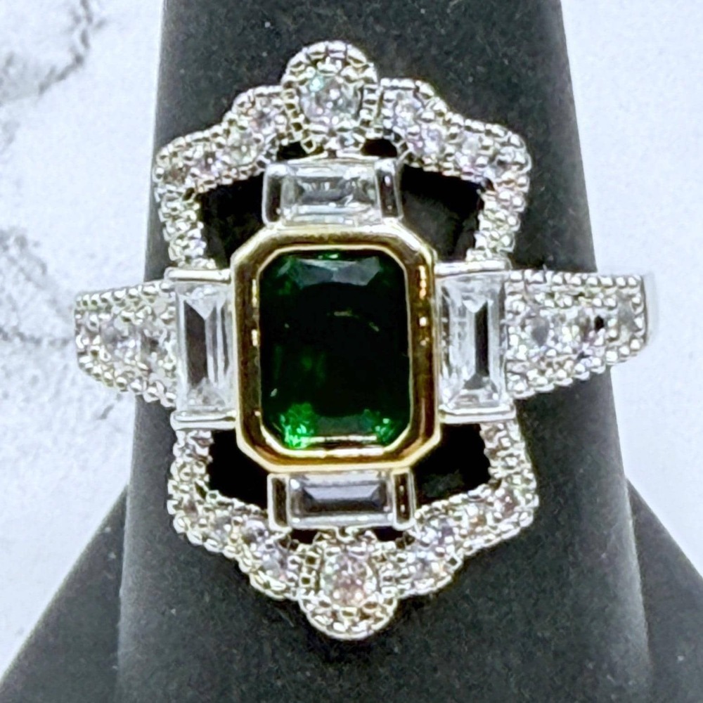 New Art Deco Style Green Glass Halo Ring Stainless Steel Two Tone Size 7 VIDEO